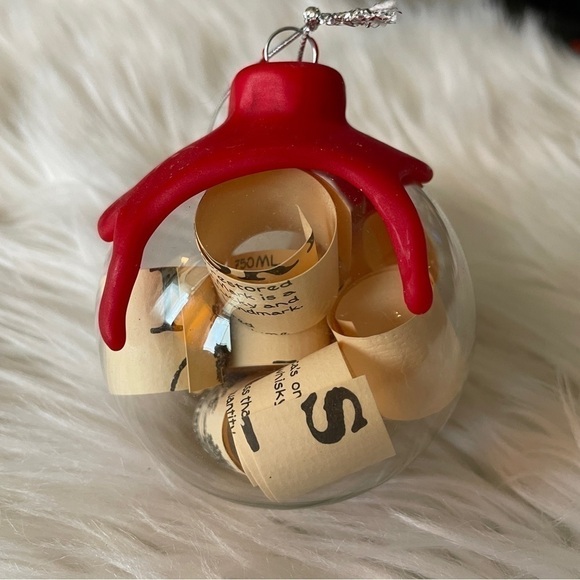 Maker’s Mark label red wax drip ornament - Picture 1 of 2